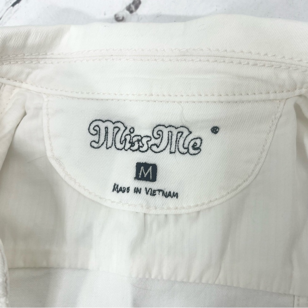Miss Me Mallorie Vest - Picture 5 of 7
